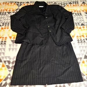 Renlyn Women's Suit in Black with Gold Pinstripes Size 16W